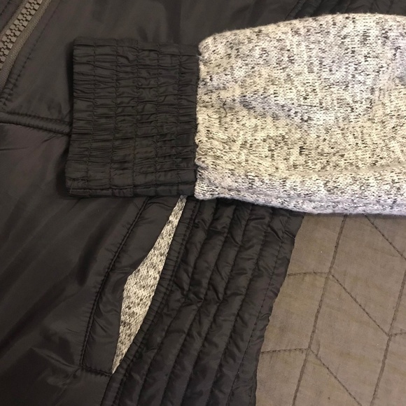 Mondetta Jacket Size M - Picture 3 of 3